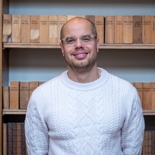 Portretfoto van Luca Gordijn.
